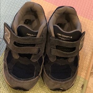 New balance kids shoes worn but lots of life to it